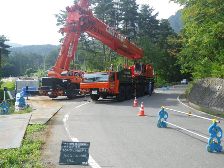 360ｔクレーン組立状況